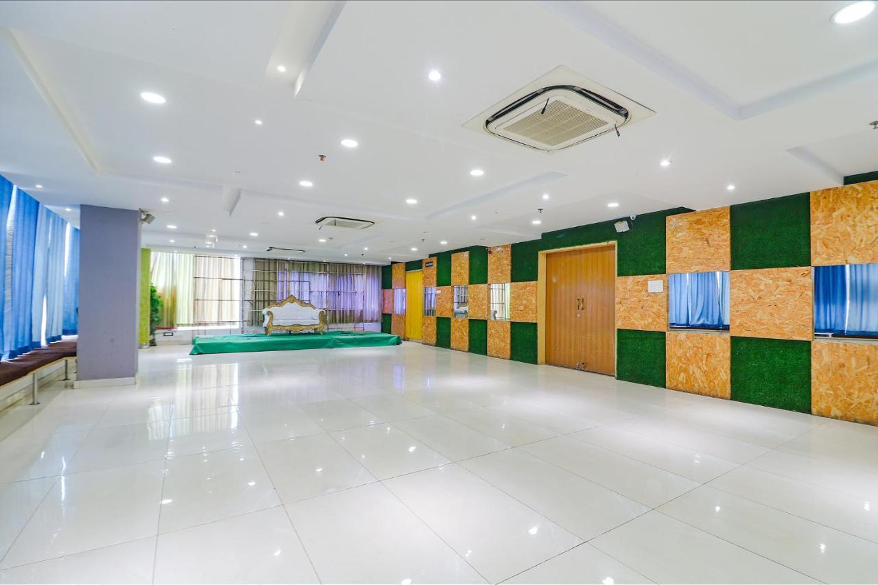 Fabhotel Aamantran & Banquet Halls - Nr Rtc X Roads Metro Station Гайдарабад Екстер'єр фото